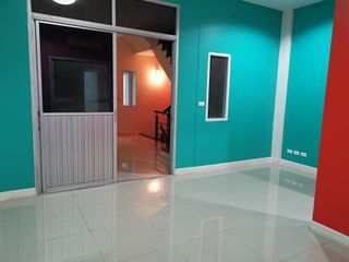 For sale 6 bed townhouse in Bueng Kum, Bangkok