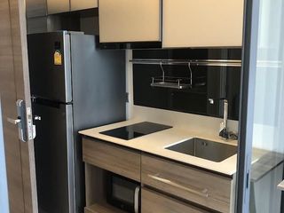 For sale 1 Beds condo in Phaya Thai, Bangkok