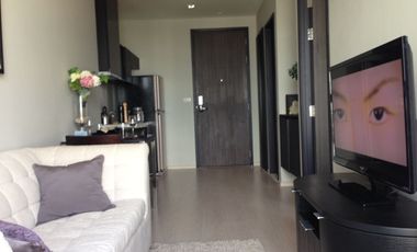 For sale 1 bed condo in Khlong Toei, Bangkok