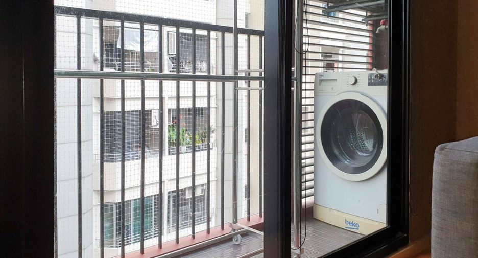 For sale 1 Beds condo in Phaya Thai, Bangkok