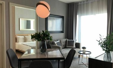 For sale 2 bed condo in Huai Khwang, Bangkok