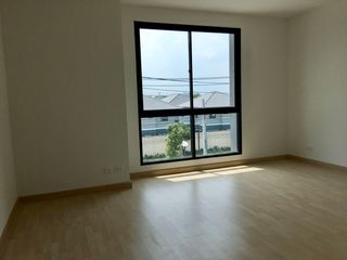 For sale 2 bed townhouse in Suan Luang, Bangkok