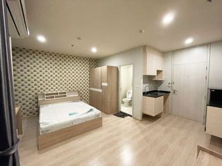 For sale studio condo in Huai Khwang, Bangkok