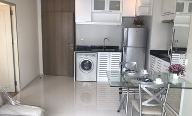 For sale 1 bed condo in Khlong Toei, Bangkok