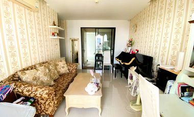 For sale 2 bed condo in Huai Khwang, Bangkok