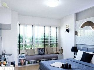 For sale スタジオ condo in Huai Khwang, Bangkok