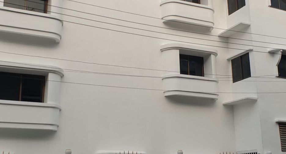 For sale 4 Beds townhouse in Bang Khae, Bangkok