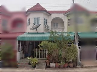 For sale 3 bed townhouse in Bang Khun Thian, Bangkok