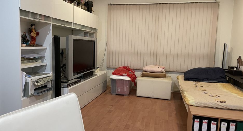 For sale 2 bed condo in Huai Khwang, Bangkok