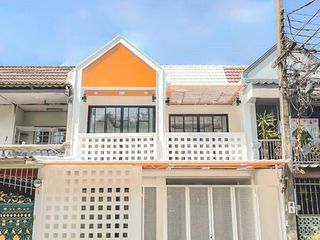 For sale 3 bed townhouse in Bueng Kum, Bangkok
