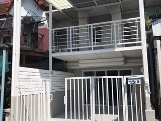 For sale 4 Beds townhouse in Bang Yai, Nonthaburi