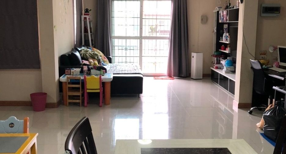 For sale 3 Beds house in Lam Luk Ka, Pathum Thani