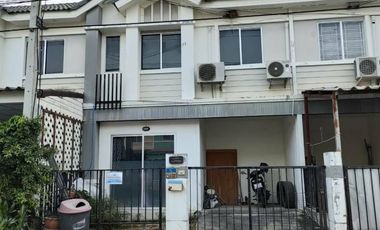 ขาย 3 เตียง ทาวน์เฮ้าส์ ใน เมืองปทุมธานี, ปทุมธานี