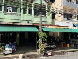 For sale 5 bed townhouse in Hat Yai, Songkhla