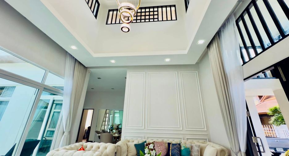 Haus zum Kauf mit 3 Zimmer in Bang Lamung, Chonburi