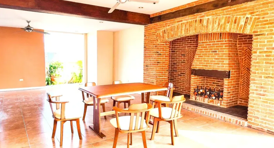 For rent 4 bedrooms house in Bang Saray, Pattaya