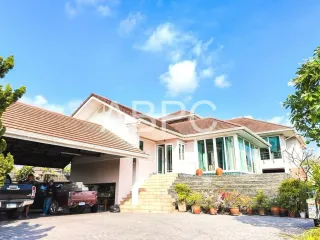 For rent 4 bedrooms house in Bang Saray, Pattaya