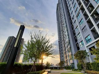 For sale 2 bed condo in Thon Buri, Bangkok