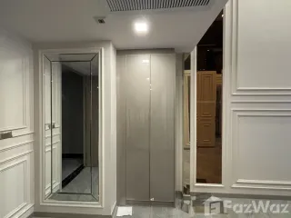 For sale 3 Beds condo in Huai Khwang, Bangkok