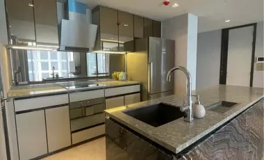For rent 2 bed condo in Watthana, Bangkok