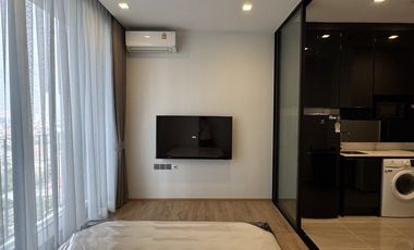 For rent 1 bed condo in Phaya Thai, Bangkok