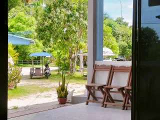 For rent 2 bed townhouse in Thai Mueang, Phang Nga