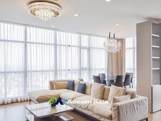 For sale 3 bed condo in Khlong San, Bangkok