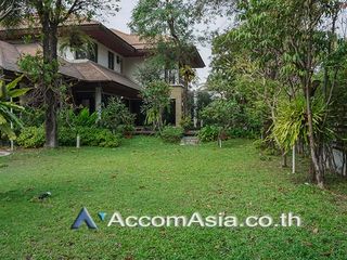 For rent 4 bed house in Watthana, Bangkok