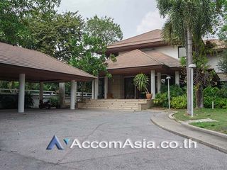 For rent 4 bed house in Watthana, Bangkok
