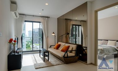 For sale 2 bed condo in Khlong Toei, Bangkok