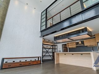 For sale 4 Beds condo in Watthana, Bangkok