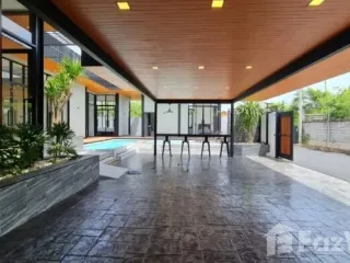 For sale 4 bed villa in Sattahip, Chonburi