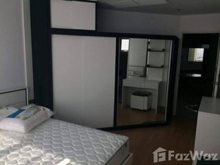 For rent 2 Beds condo in Huai Khwang, Bangkok