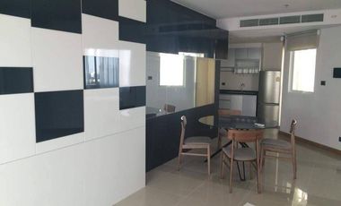 For rent 2 bed condo in Huai Khwang, Bangkok