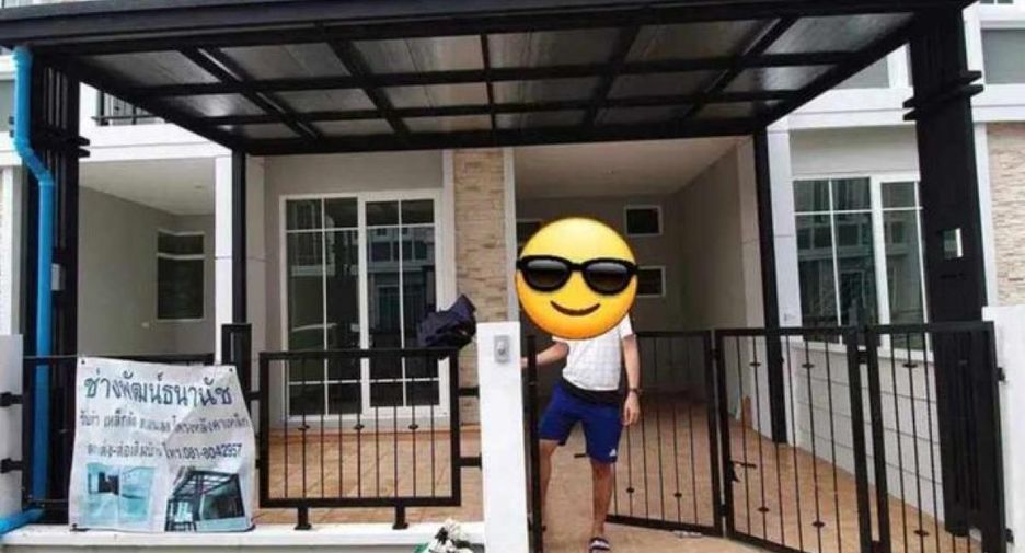 For sale 4 Beds townhouse in Mueang Nonthaburi, Nonthaburi
