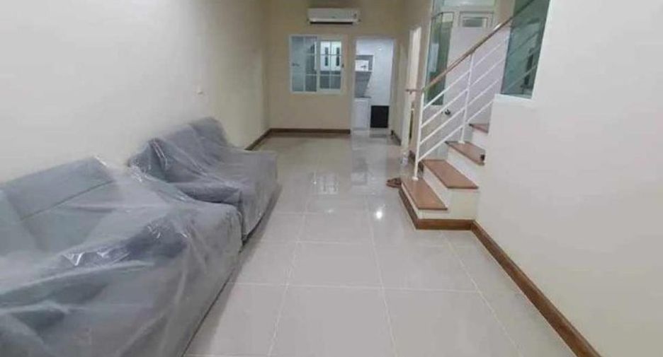 For sale 4 Beds townhouse in Mueang Nonthaburi, Nonthaburi
