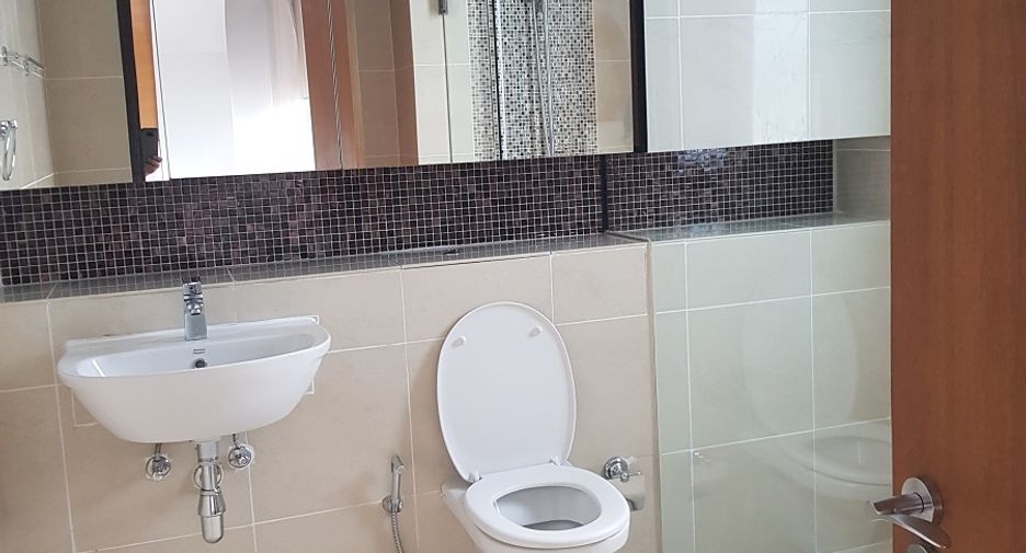 Wohnung zum Kauf mit 2 Zimmer in Khlong Toei, Bangkok