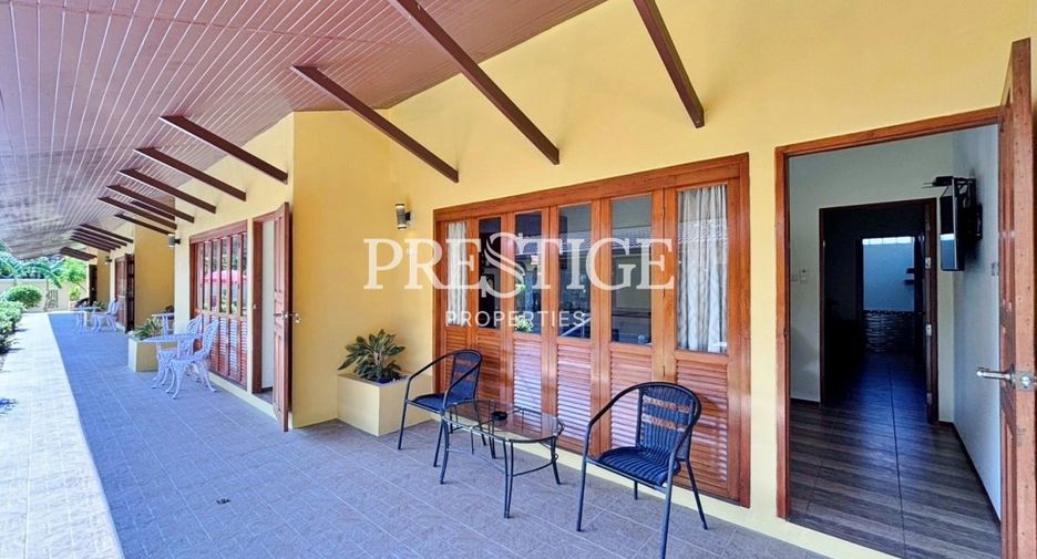 For sale 11 bedrooms retail Space in Bang Lamung, Chonburi