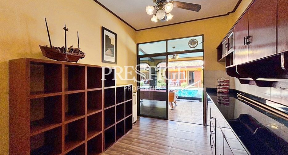 For sale 11 bedrooms retail Space in Bang Lamung, Chonburi