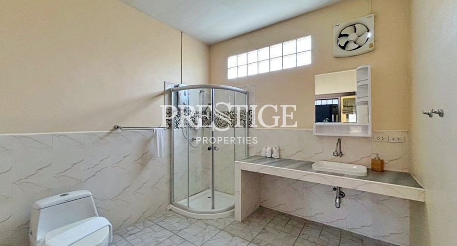 For sale 11 bedrooms retail Space in Bang Lamung, Chonburi