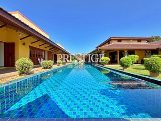 For sale 11 Beds retail Space in East Pattaya, Pattaya