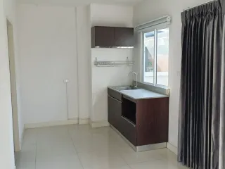 For rent 3 Beds townhouse in Lat Phrao, Bangkok