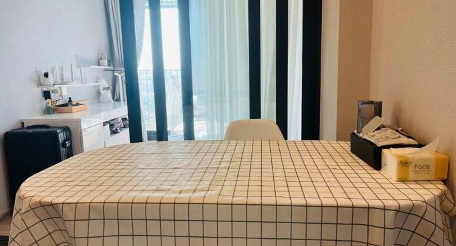 For sale 1 bed condo in Huai Khwang, Bangkok