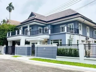 For sale 5 Beds villa in Mueang Phuket, Phuket