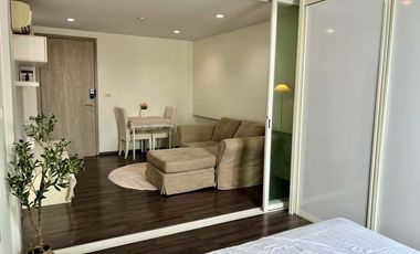 For sale 1 bed condo in Phra Khanong, Bangkok