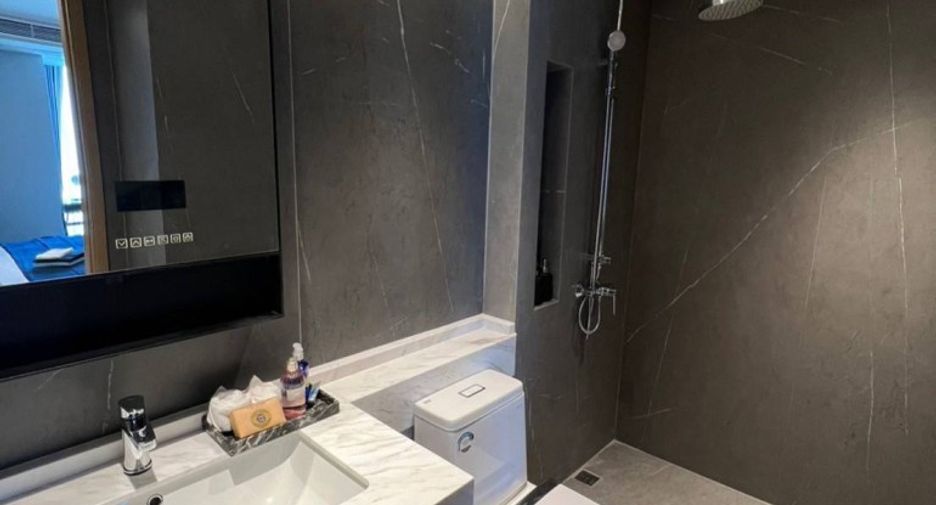 For sale 1 bed condo in Pratumnak, Pattaya