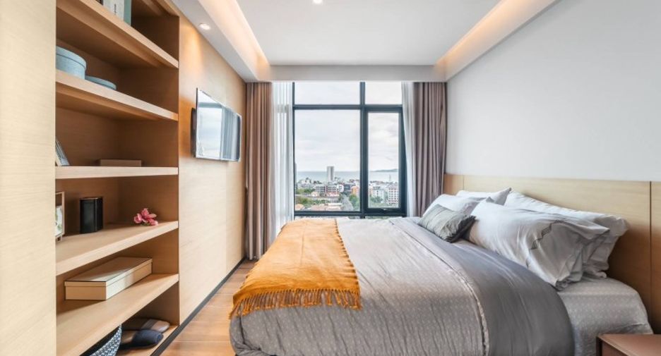 For sale 2 bedrooms condo in Pratumnak, Pattaya