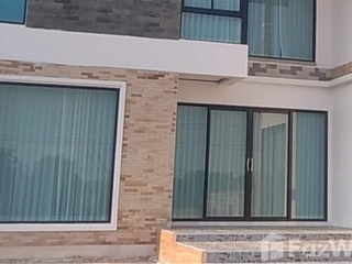 For sale 4 bed house in Wapi Pathum, Maha Sarakham