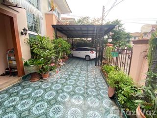 For sale 4 Beds house in Lam Luk Ka, Pathum Thani
