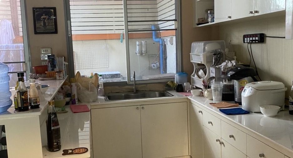 For sale 4 Beds townhouse in Bang Kruai, Nonthaburi